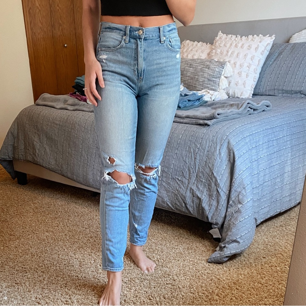 American Eagle Mom Jeans